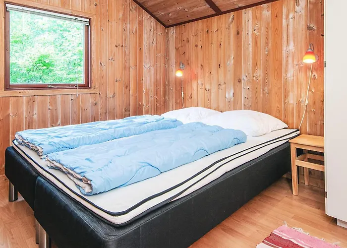 8 Person In Norre Nebel-by Traum * Nørre Nebel